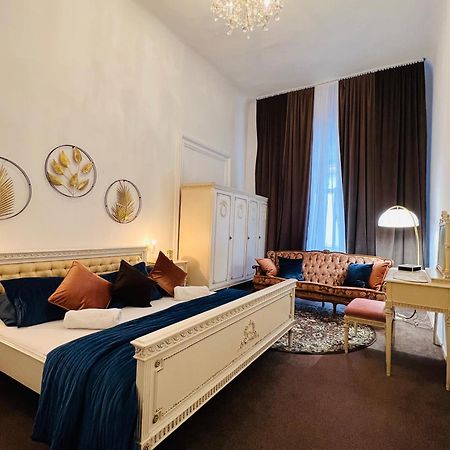 Ferienwohnung Csaky Palace Bratislava 1 Exterior foto